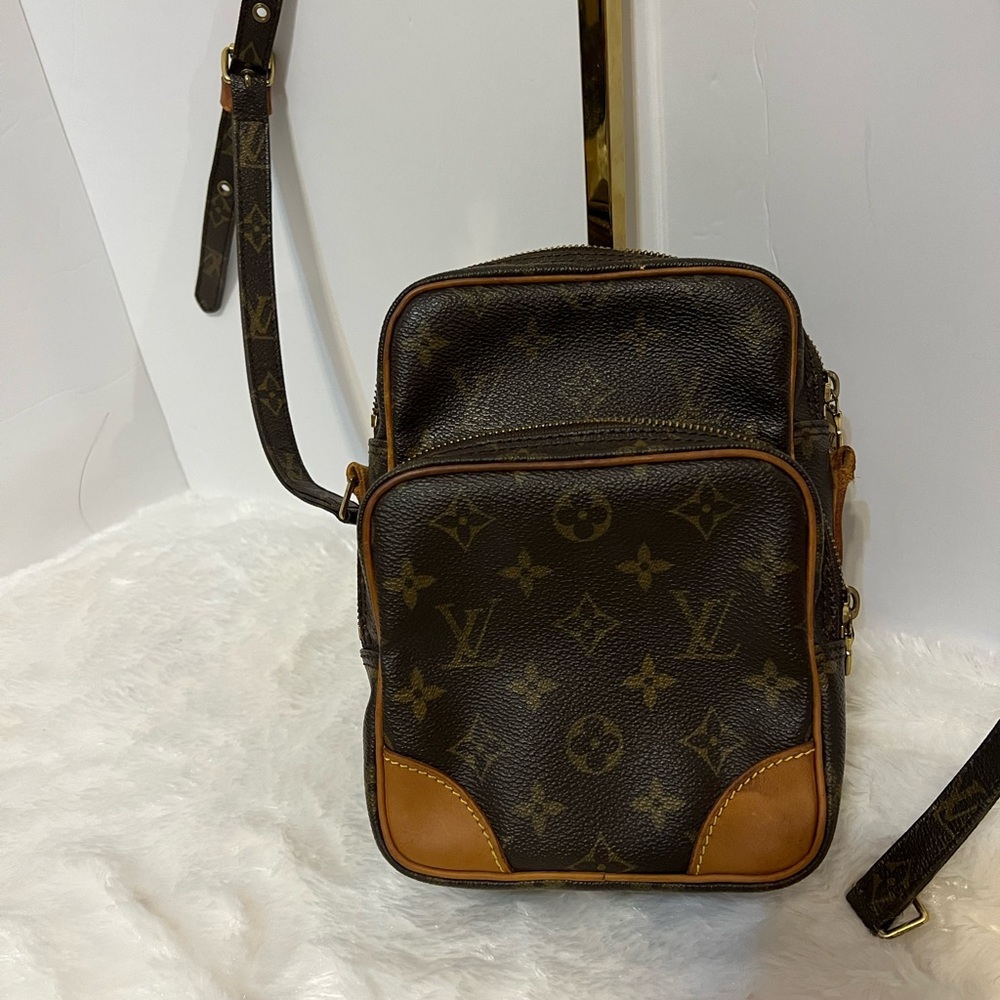 Amazon Sling bag
